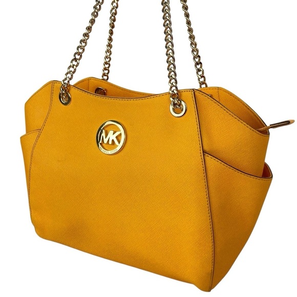 MICHAEL KORS Jet Set Large Saffiano Leather Shoulder Bag - $558. - Picture 12 of 12